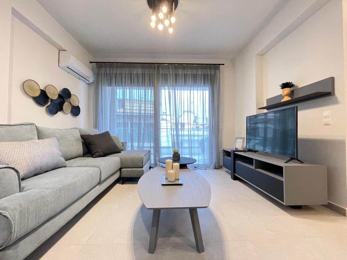 Gleaming Apartments Near Athens Metro Mall Kültér fotó